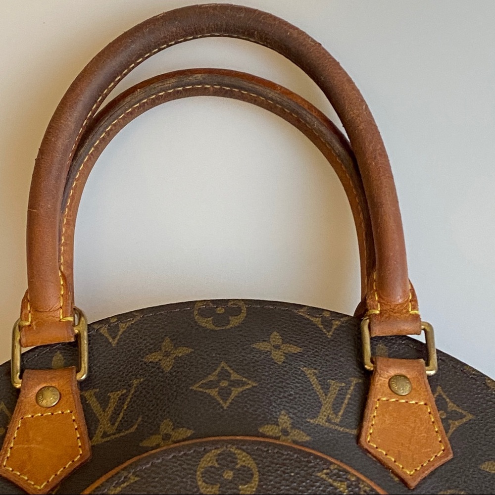 Louis Vuitton Ellipse PM Handbag - Picture 11 of 13